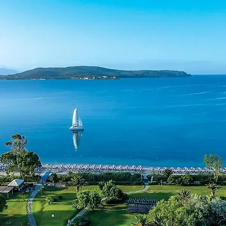 Ξενοδοχείο Baia Di Conte 4*